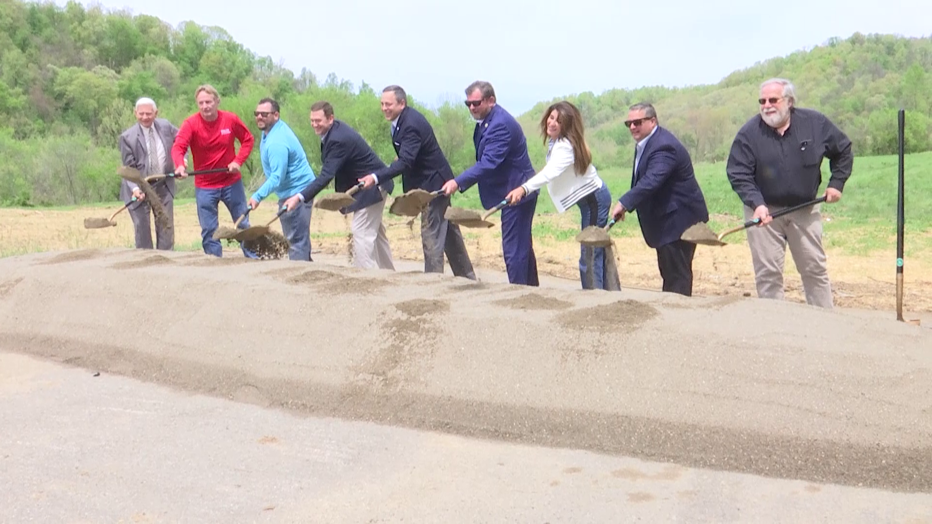 A groundbreaking ceremony took place Tuesday afternoon in Chesapeake, Ohio, for Phase 2 of the State Route 7 Project. April 22, 2025 (Photo Credit: WOWK 13 News Reporter Kelli McAlhany)
